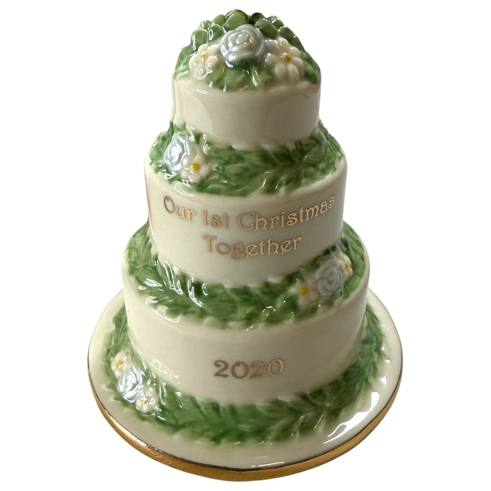 Lenox Our‎ First Christmas Together 2020 Annual Wedding Cake Ornament Gold Trim